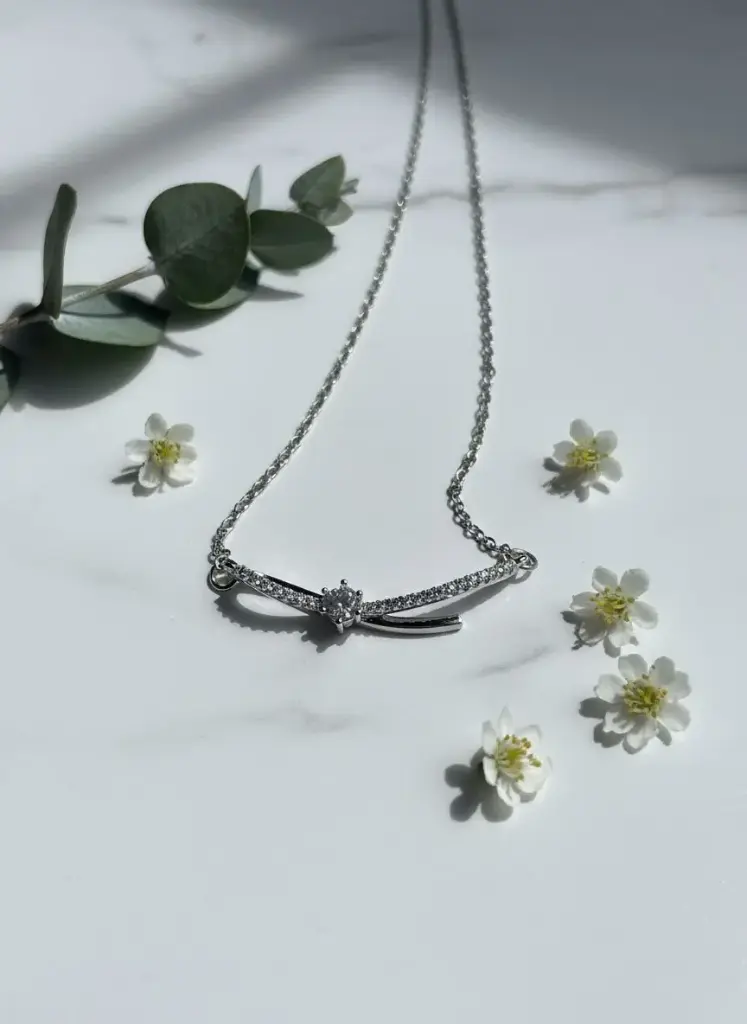 SILVER KNOT