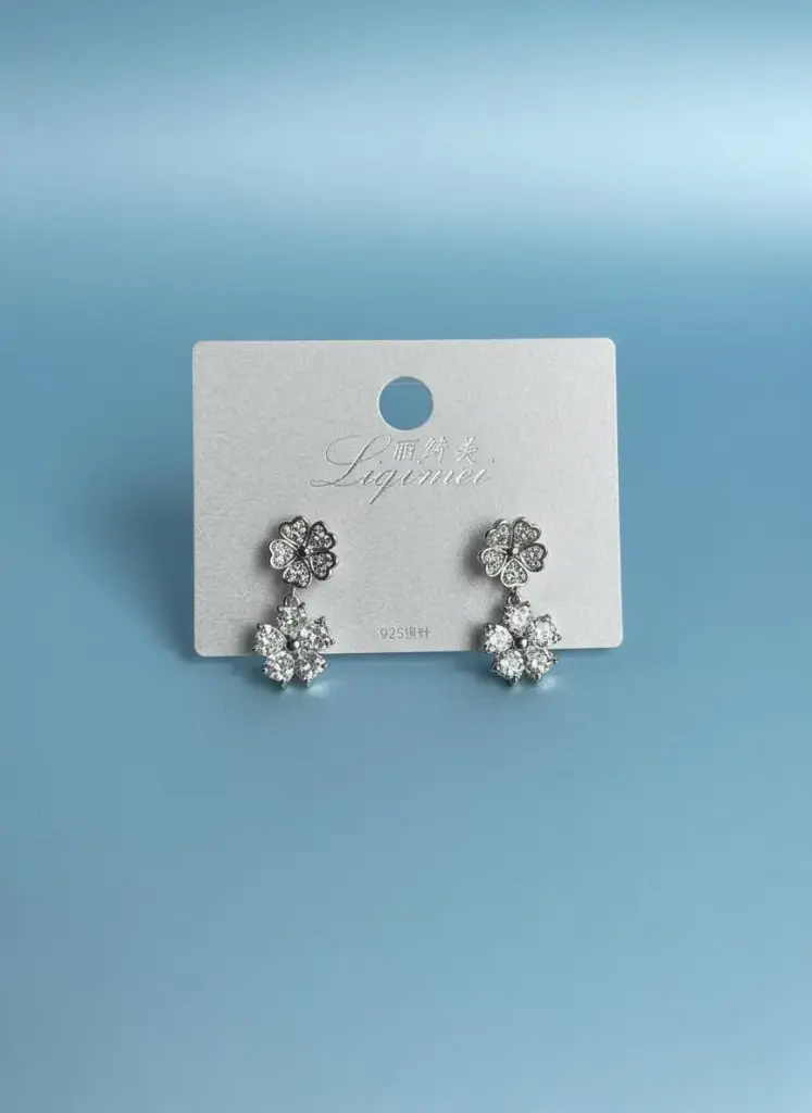 CLOVER EARING
