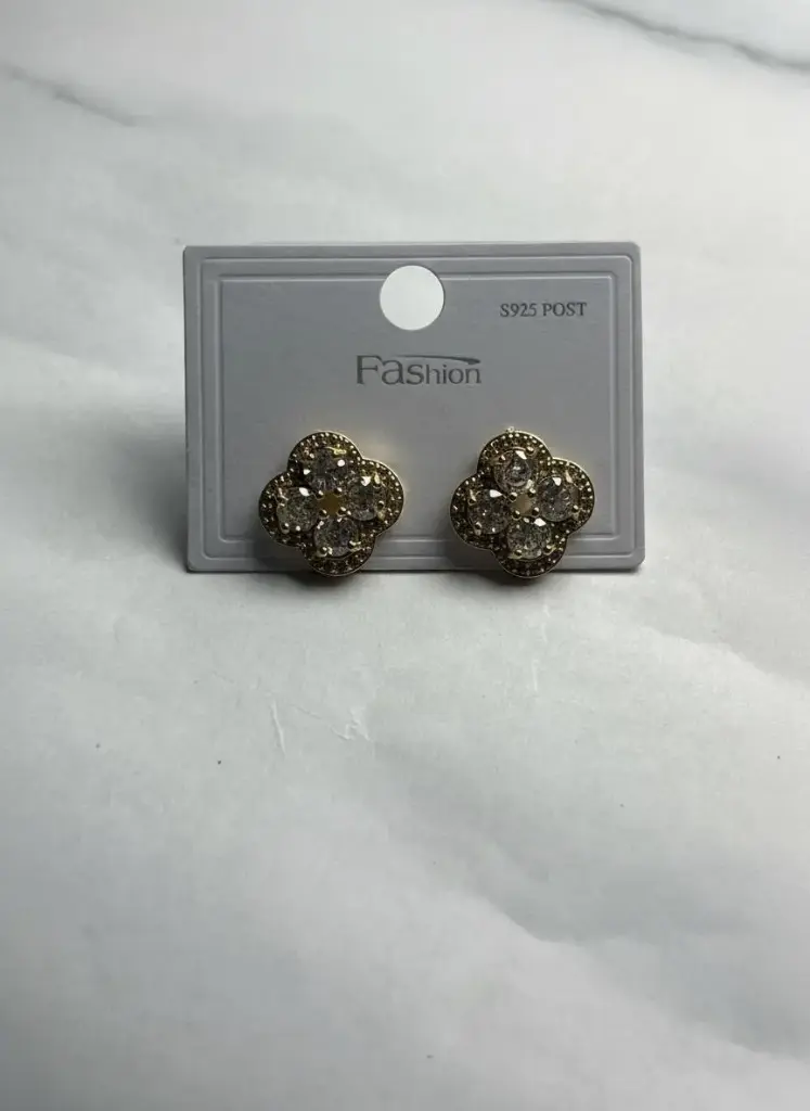 CLOVER STUD