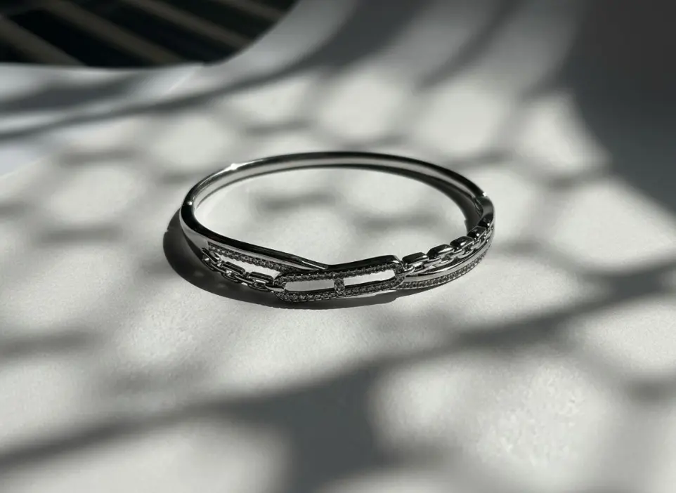 SILVER CHAIN
