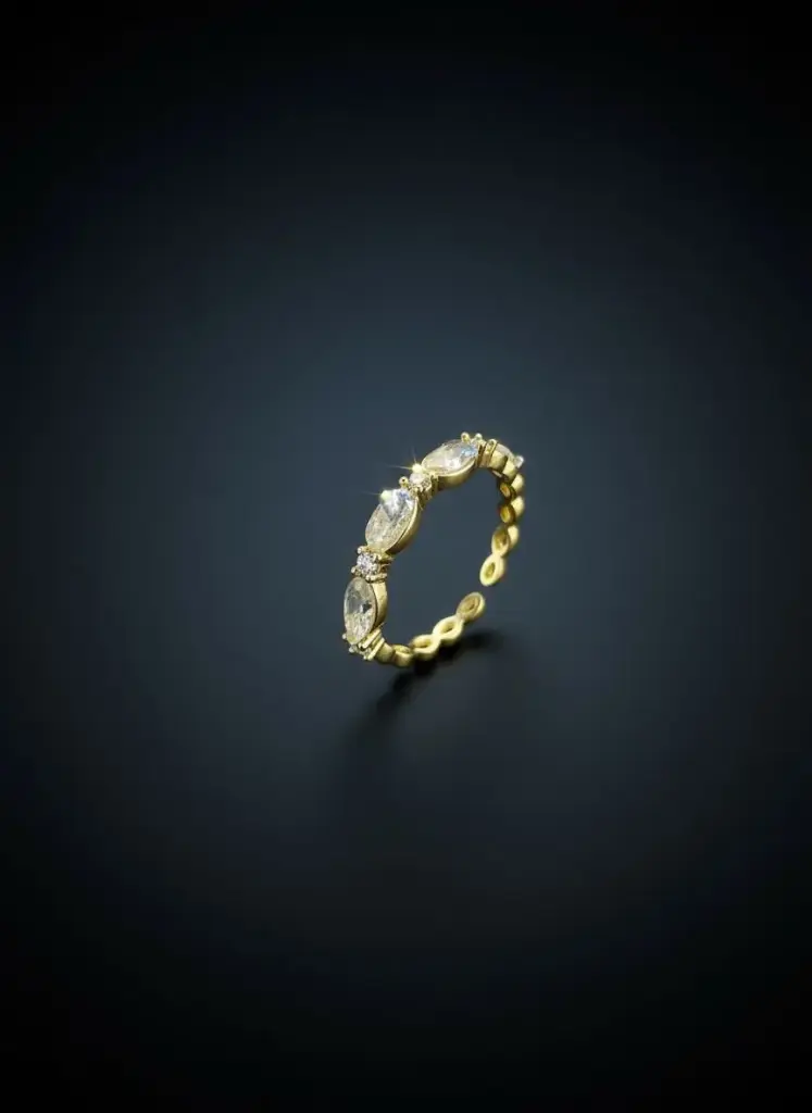 CRYSTAL OVAL